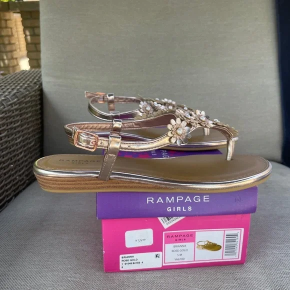 NEW Rampage Girls Sandals Brianna Rose Gold Sz 5 M  (sizes 2 & 4 also Available) - Picture 11 of 12